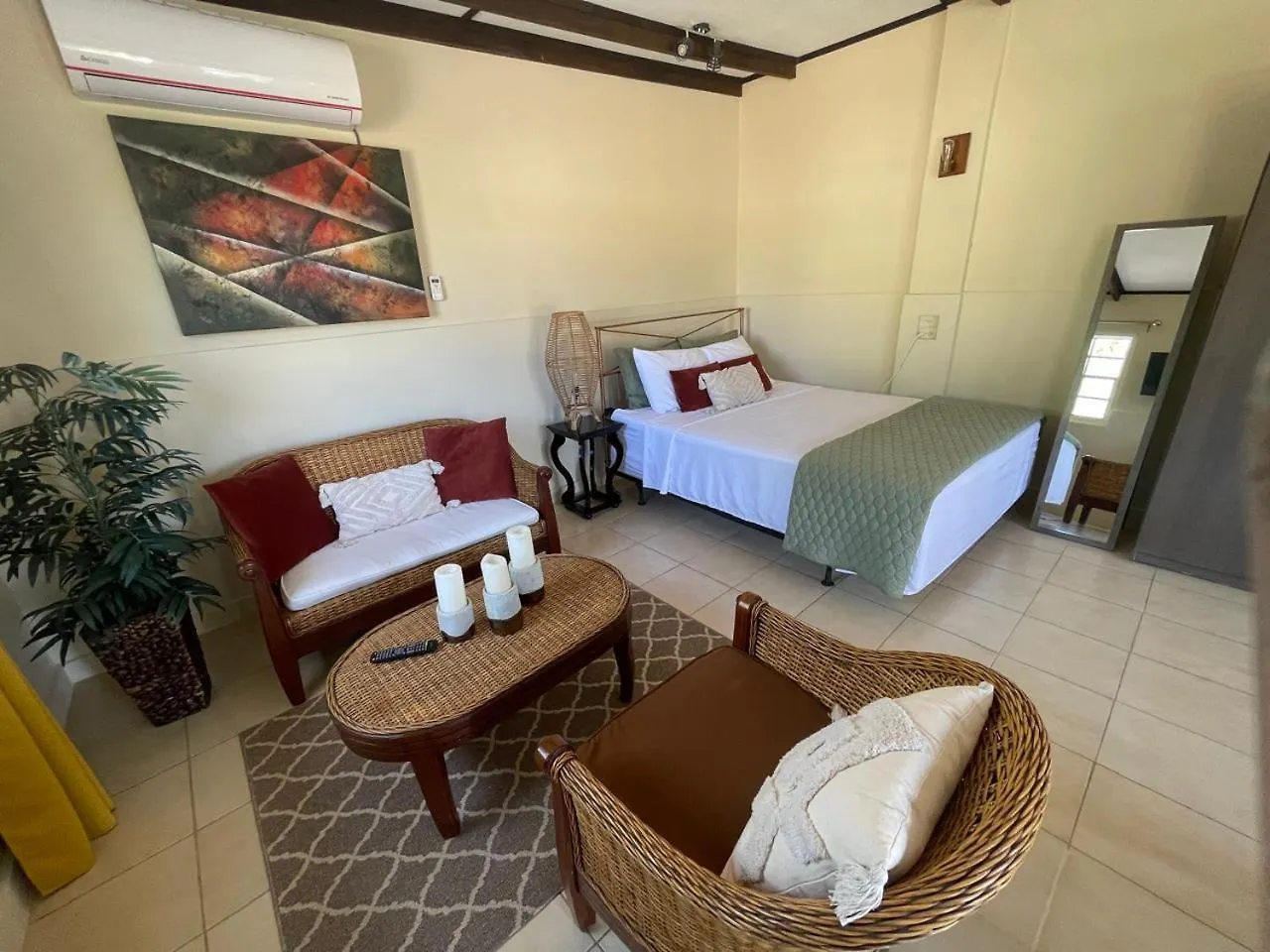Garden Studio Santa Cruz Aruba